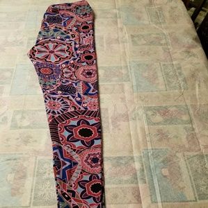 Lularoe Tall & Curvy Leggings